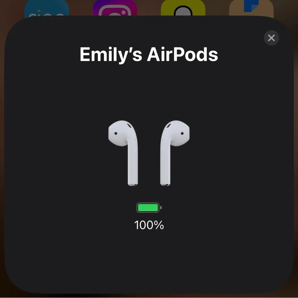 AirPods with Case - Picture 6 of 6
